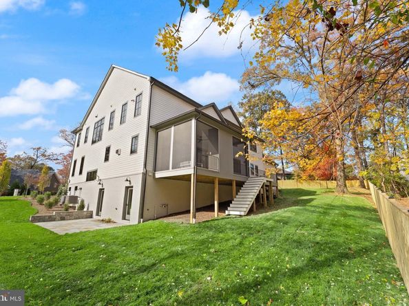 2107 Elliott Avenue, Mclean VA 22101