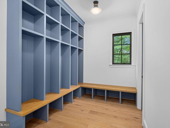 2107 Elliott Avenue, Mclean VA 22101