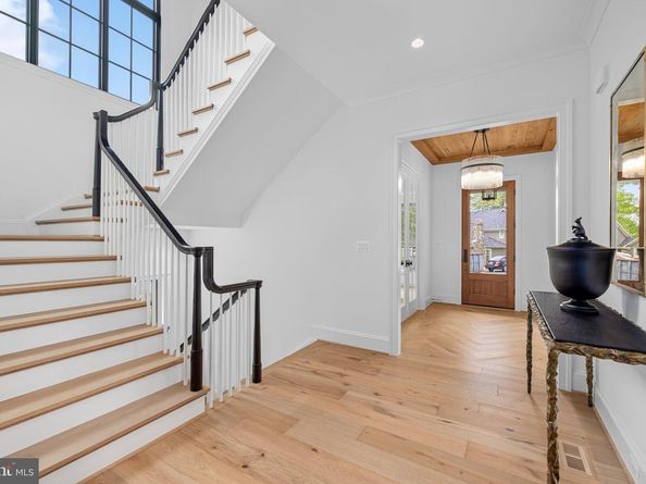 2107 Elliott Avenue, Mclean VA 22101