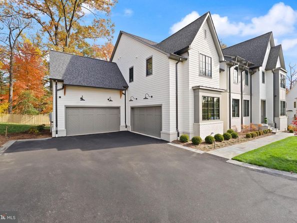 2107 Elliott Avenue, Mclean VA 22101