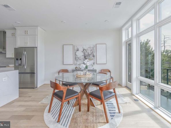 4347 Harrison Street NW PENTHOUSE SEVEN, Washington DC 20015