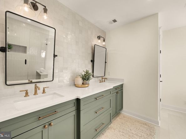 4609 Glenbrook Parkway, Bethesda MD 20814