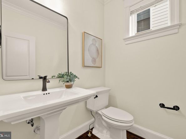 4609 Glenbrook Parkway, Bethesda MD 20814