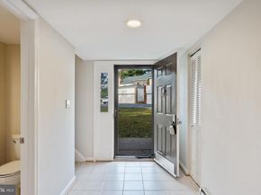 Undisclosed Address #VAFX2276786, Vienna VA 22180