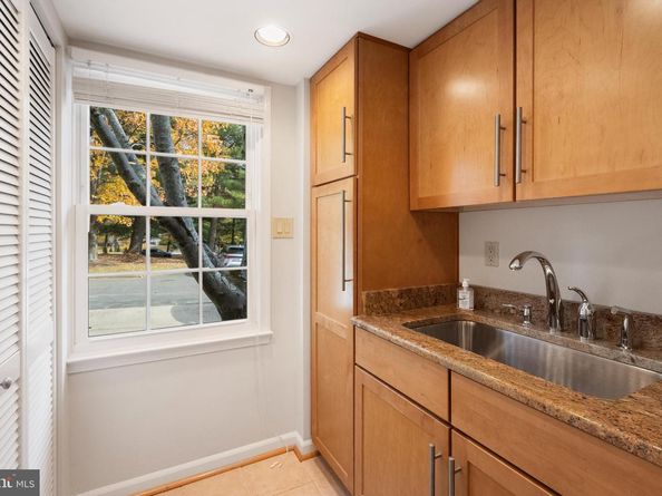 Undisclosed Address #VAFX2276786, Vienna VA 22180