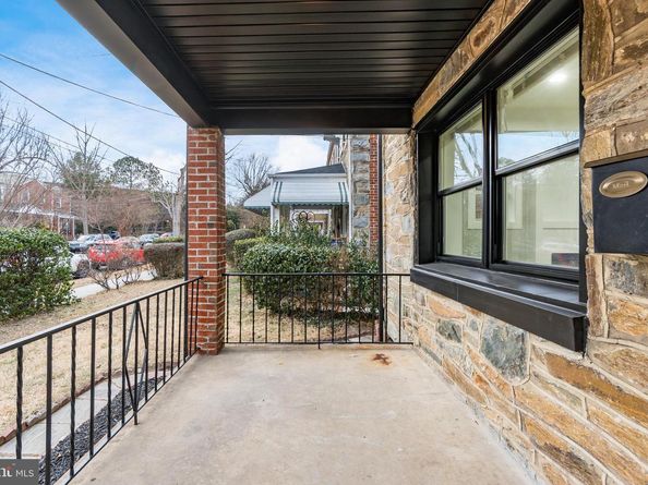 928 Perry Place NE, Washington DC 20017