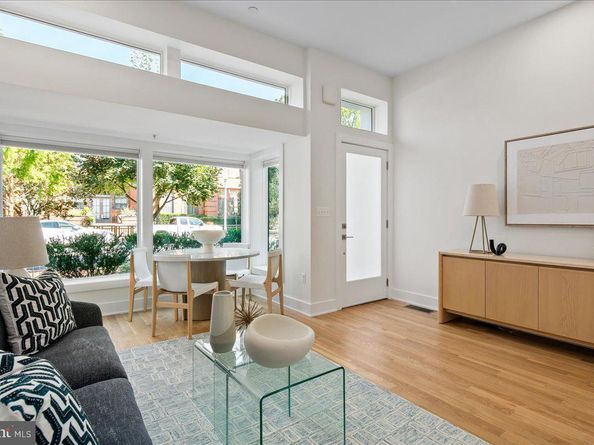 1102 T Street NW, Washington DC 20009