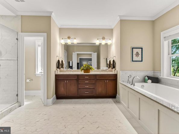 1203 Ware Street SW, Vienna VA 22180