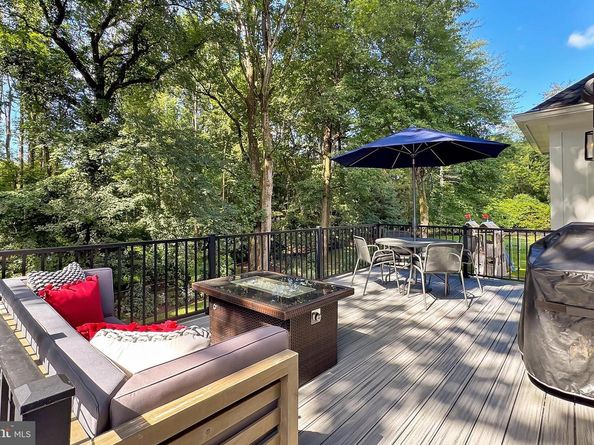 1203 Ware Street SW, Vienna VA 22180