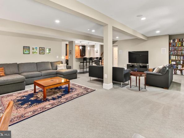 1203 Ware Street SW, Vienna VA 22180