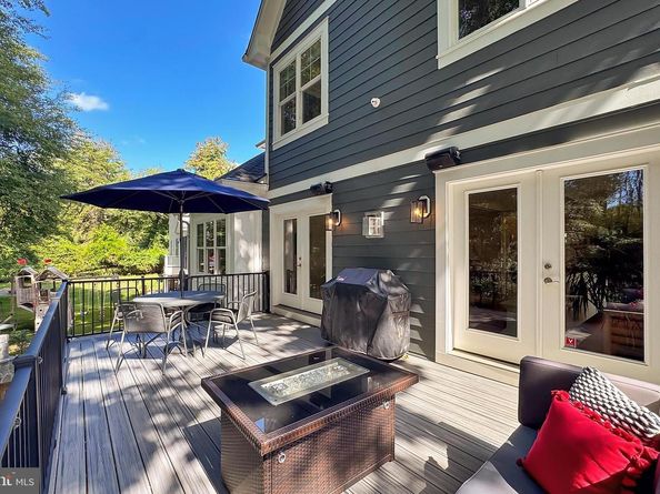 1203 Ware Street SW, Vienna VA 22180