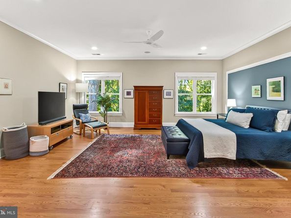 1203 Ware Street SW, Vienna VA 22180