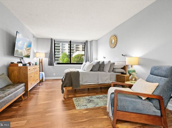 5501 Seminary Road 114S, Falls Church VA 22041