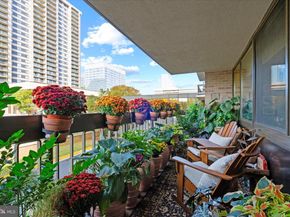 5501 Seminary Road 114S, Falls Church VA 22041