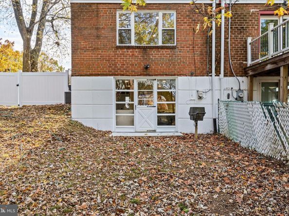 859 Selmer Road, Philadelphia PA 19116