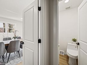 859 Selmer Road, Philadelphia PA 19116