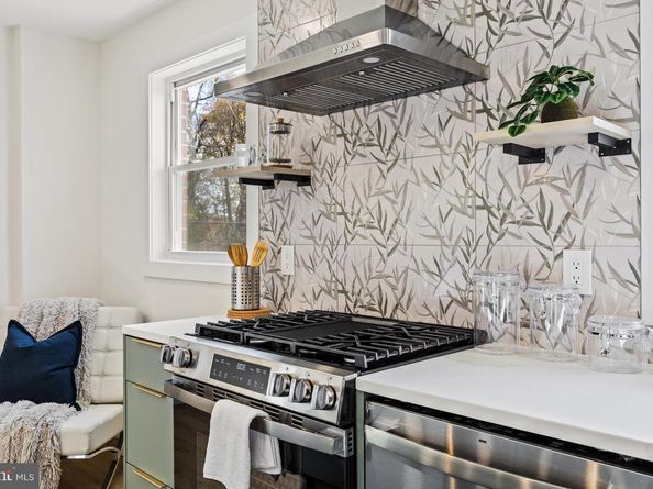 859 Selmer Road, Philadelphia PA 19116