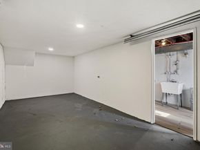 859 Selmer Road, Philadelphia PA 19116