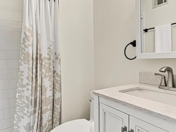 1809 Ivy Oak Square 61, Reston VA 20190