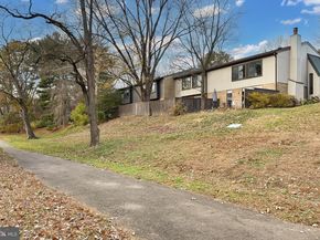 1809 Ivy Oak Square 61, Reston VA 20190