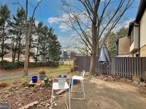 1809 Ivy Oak Square 61, Reston VA 20190