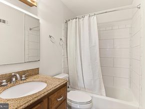 1809 Ivy Oak Square 61, Reston VA 20190