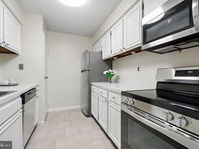 5300 Holmes Run Parkway 1210, Alexandria VA 22304