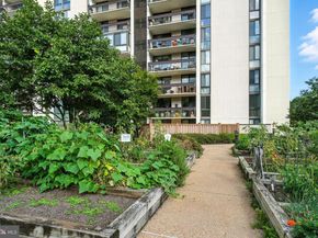 5300 Holmes Run Parkway 1210, Alexandria VA 22304