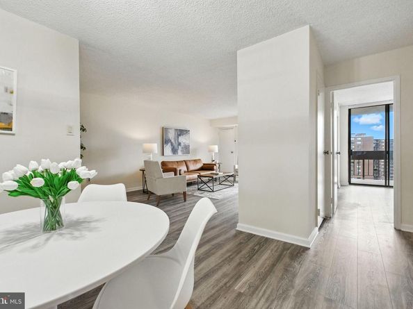 5300 Holmes Run Parkway 1210, Alexandria VA 22304