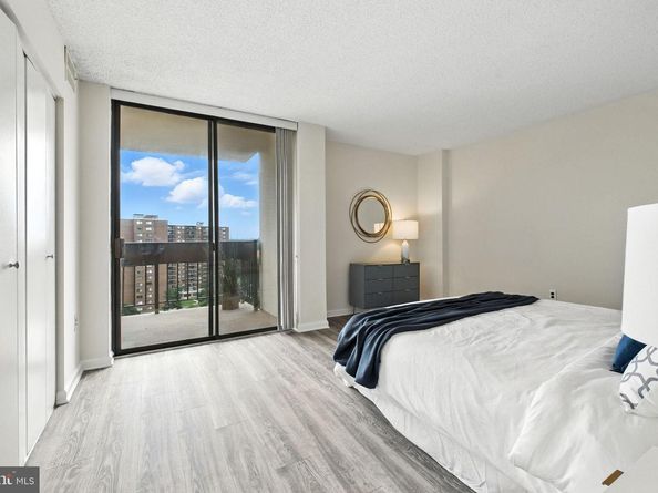 5300 Holmes Run Parkway 1210, Alexandria VA 22304