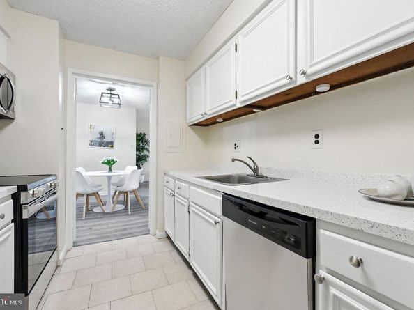 5300 Holmes Run Parkway 1210, Alexandria VA 22304