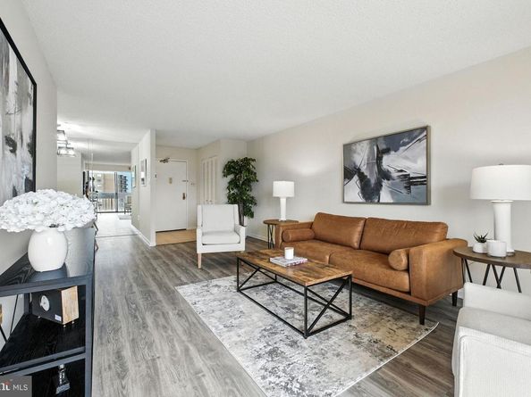 5300 Holmes Run Parkway 1210, Alexandria VA 22304