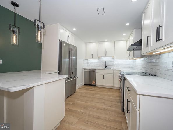 20538 Valley Forge Circle 538, King Of Prussia PA 19406