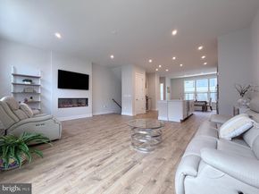 2433 Liberty Loop, Herndon VA 20171