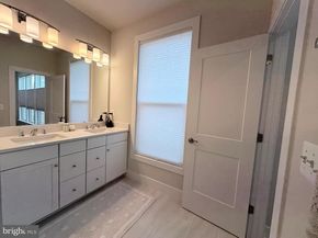 2433 Liberty Loop, Herndon VA 20171