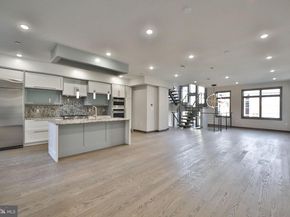 1022 Christian Street, Philadelphia PA 19147