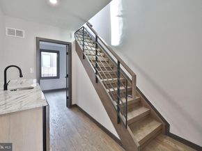 1022 Christian Street, Philadelphia PA 19147