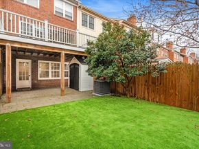 222 Green Street, Alexandria VA 22314