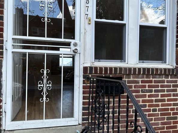 577 Snowden Road, Upper Darby PA 19082