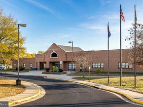 5236 Ampthill Drive, Alexandria VA 22312