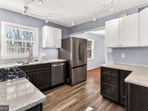 5236 Ampthill Drive, Alexandria VA 22312