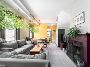 239 Race Street, Philadelphia PA 19106