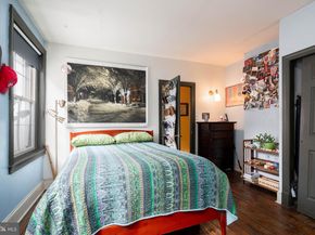 239 Race Street, Philadelphia PA 19106