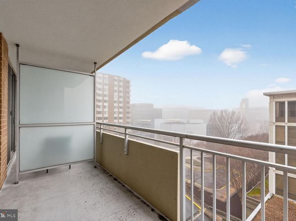 3001 Veazey Terr NW 1008, Washington DC 20008