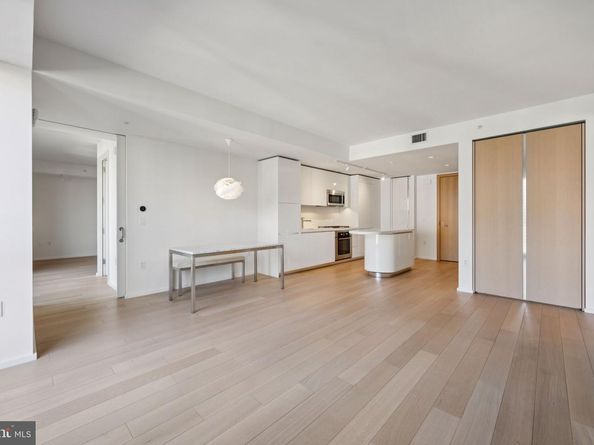 925 H Street NW 903, Washington DC 20001