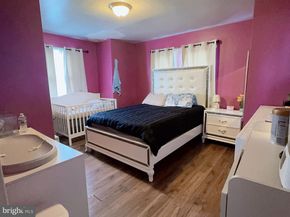 7476 Oxford Avenue, Philadelphia PA 19111