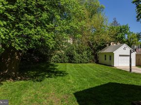 186 Lakeside Road, Ardmore PA 19003