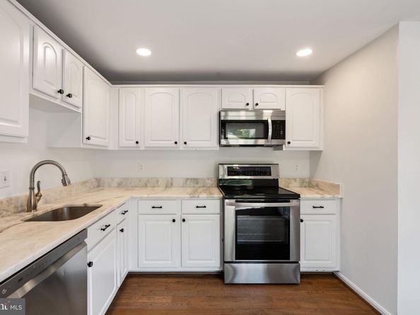 3050 Silent Valley Drive, Fairfax VA 22031