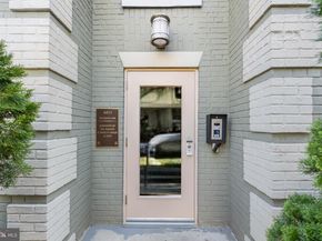 4411 1st Place NE 26, Washington DC 20011
