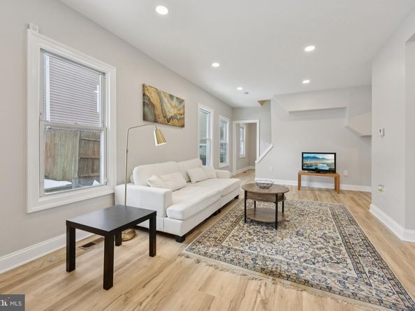 1335 Maple View Place SE, Washington DC 20020